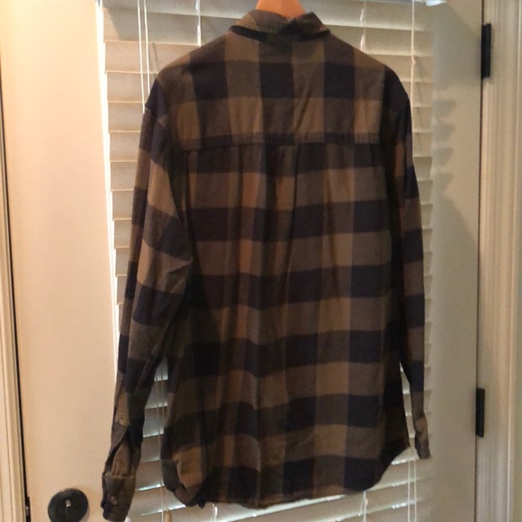 Men’s flannel LARGE - Picture 3 of 3